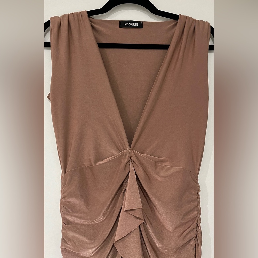 MissGuided Ruched Ruffle Bodycon Dress - Picture 4 of 5